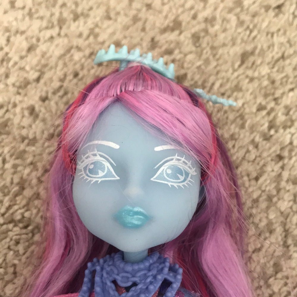 Monster high doll- Naomi